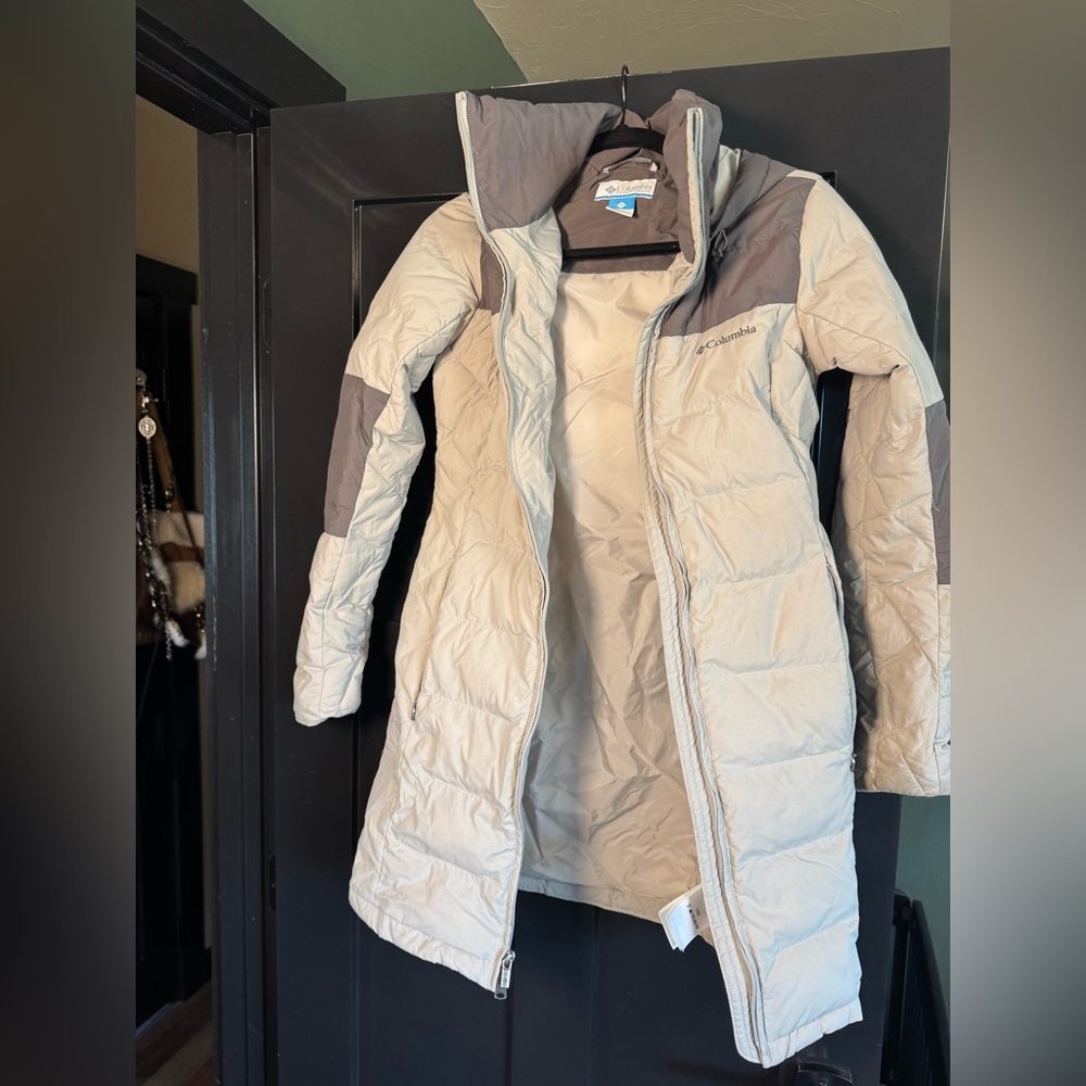 Columbia Gray Hooded Puffer Jacket - Picture 2 of 8